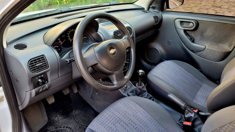 CORSA 1.4 MPFI MAXX SEDAN 8V FLEX 4P MANUAL - 2009 - IVOTI