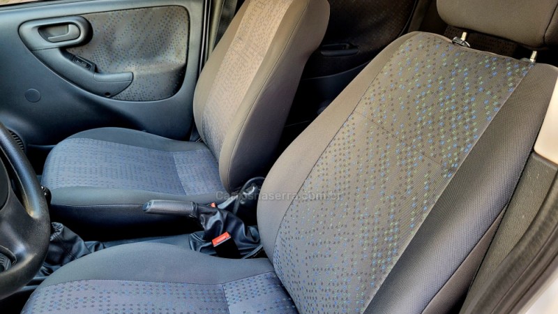 CORSA 1.4 MPFI MAXX SEDAN 8V FLEX 4P MANUAL - 2009 - IVOTI