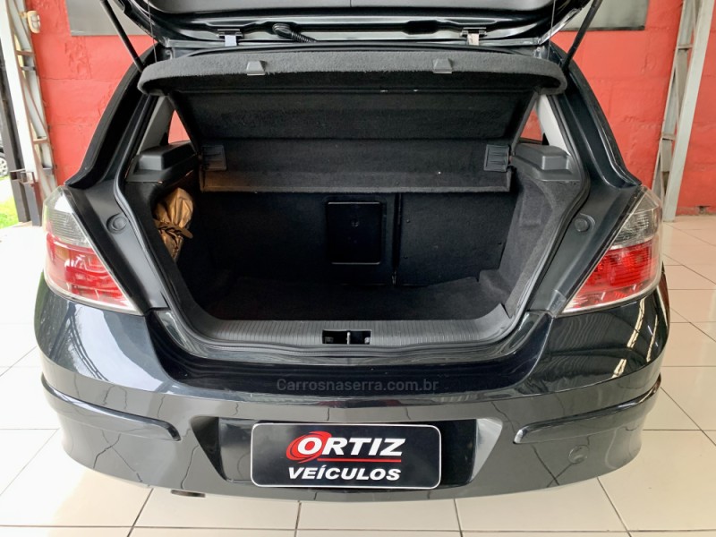 VECTRA 2.0 MPFI GT-X HATCH 8V FLEX 4P MANUAL - 2011 - CAXIAS DO SUL