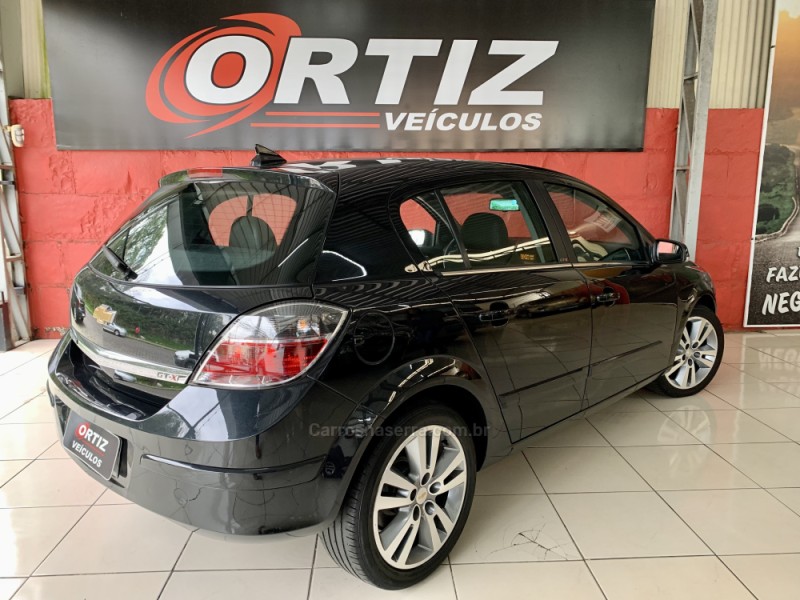 VECTRA 2.0 MPFI GT-X HATCH 8V FLEX 4P MANUAL - 2011 - CAXIAS DO SUL