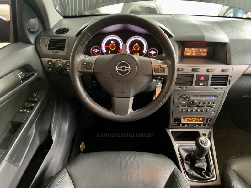 VECTRA 2.0 MPFI GT-X HATCH 8V FLEX 4P MANUAL - 2011 - CAXIAS DO SUL