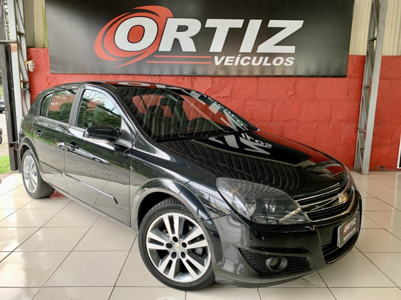 VECTRA 2.0 MPFI GT-X HATCH 8V FLEX 4P MANUAL - 2011 - CAXIAS DO SUL