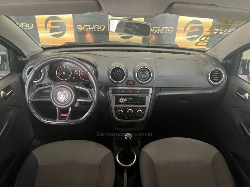 VOYAGE 1.6 MI 8V FLEX 4P MANUAL - 2010 - PORTãO