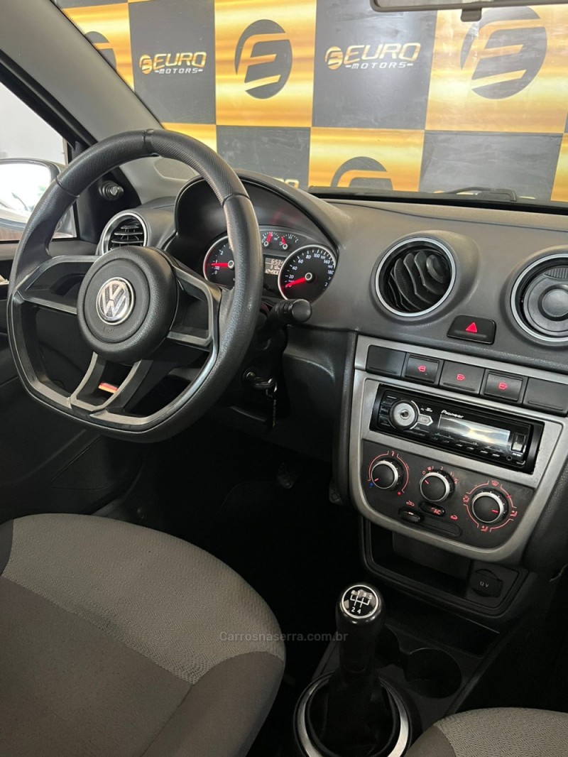 VOYAGE 1.6 MI 8V FLEX 4P MANUAL - 2010 - PORTãO