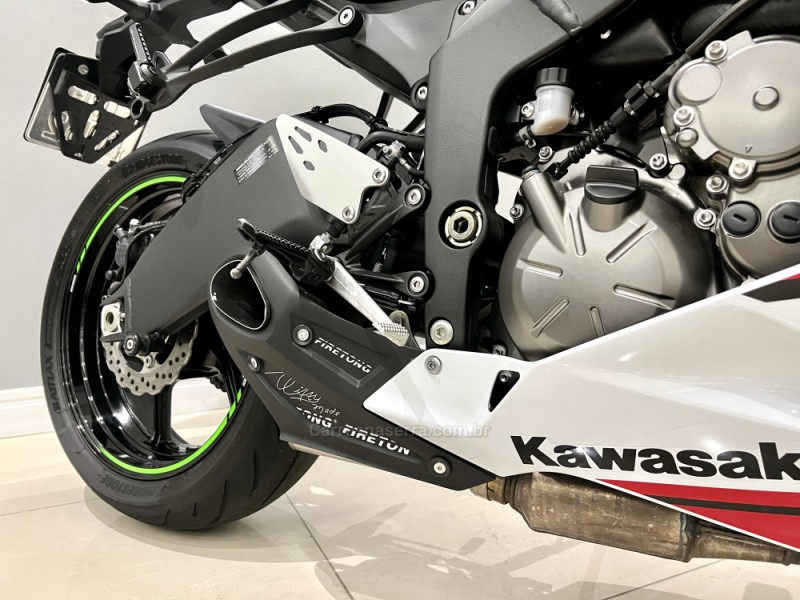 NINJA ZX-6R 636  - 2022 - CAXIAS DO SUL