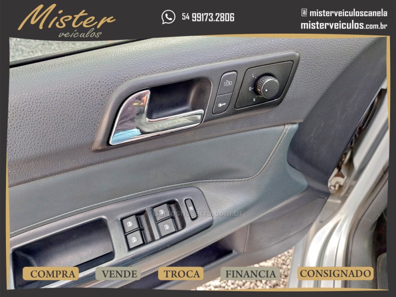 POLO SEDAN 1.6 MI COMFORTLINE 8V FLEX 4P MANUAL - 2011 - CANELA