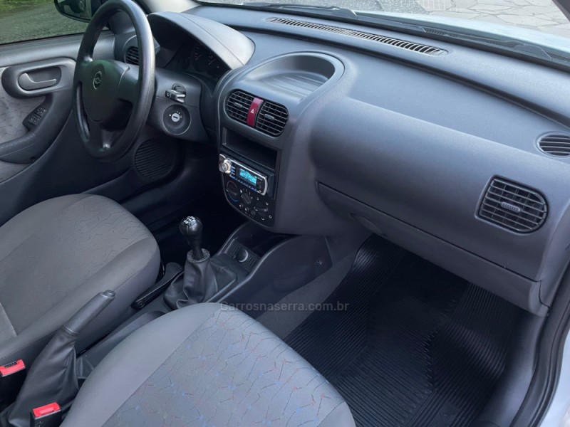 CORSA 1.8 MPFI MAXX 8V FLEX 4P MANUAL - 2007 - CAXIAS DO SUL