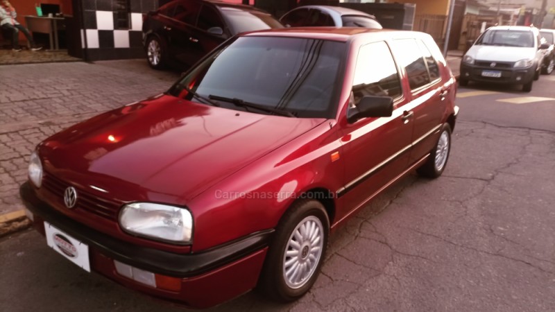 GOLF 1.8 MI GL 8V GASOLINA 4P MANUAL - 1995 - CAXIAS DO SUL