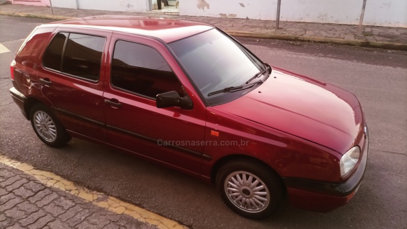 GOLF 1.8 MI GL 8V GASOLINA 4P MANUAL - 1995 - CAXIAS DO SUL