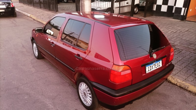 GOLF 1.8 MI GL 8V GASOLINA 4P MANUAL - 1995 - CAXIAS DO SUL