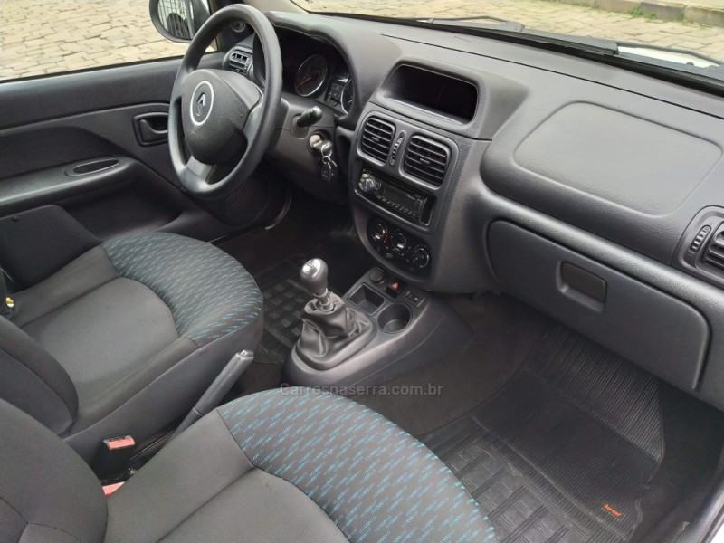 CLIO 1.0 EXPRESSION 16V HI-FLEX 4P MANUAL - 2016 - CAXIAS DO SUL