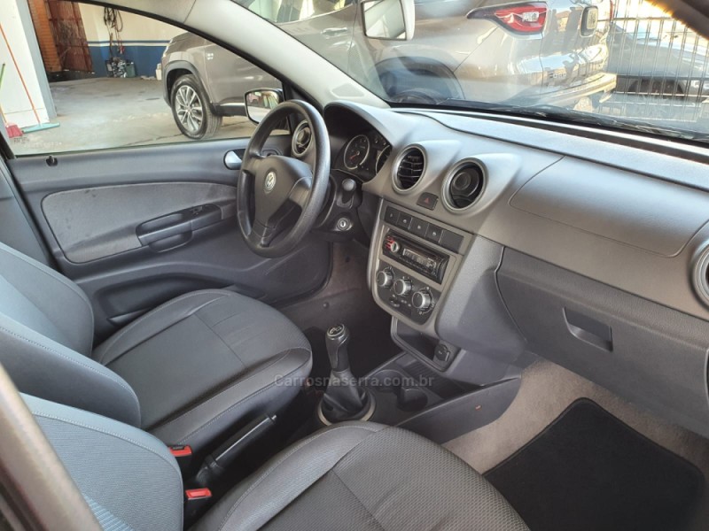 VOYAGE 1.6 MI COMFORTLINE 8V FLEX 4P MANUAL - 2012 - CAXIAS DO SUL