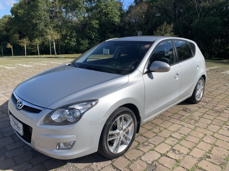 I30 2.0 MPI 16V GASOLINA 4P MANUAL - 2011 - GUAPORé
