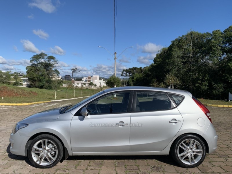 I30 2.0 MPI 16V GASOLINA 4P MANUAL - 2011 - GUAPORé