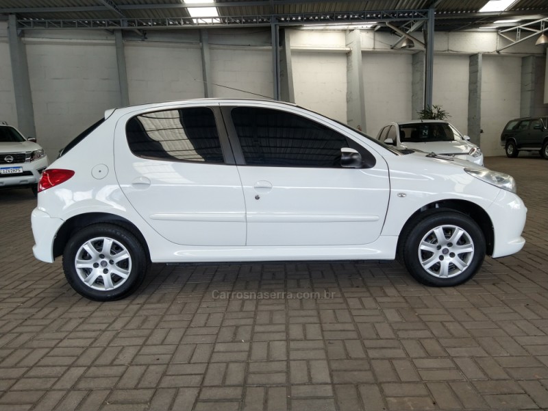 207 1.4 XR 8V FLEX 4P MANUAL - 2013 - CAXIAS DO SUL