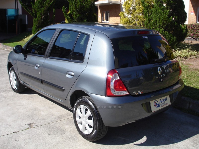 CLIO 1.0 EXPRESSION 16V FLEX 4P MANUAL - 2016 - CAXIAS DO SUL