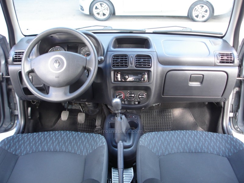 CLIO 1.0 EXPRESSION 16V FLEX 4P MANUAL - 2016 - CAXIAS DO SUL
