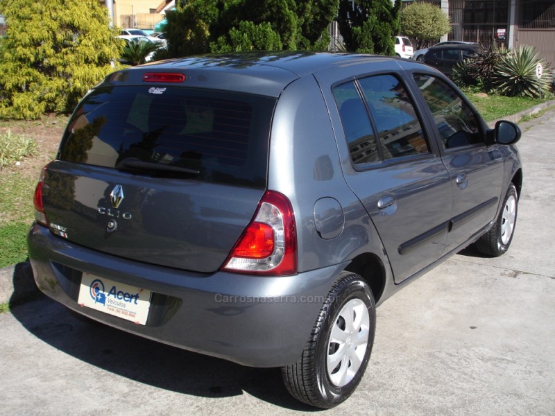 CLIO 1.0 EXPRESSION 16V FLEX 4P MANUAL - 2016 - CAXIAS DO SUL