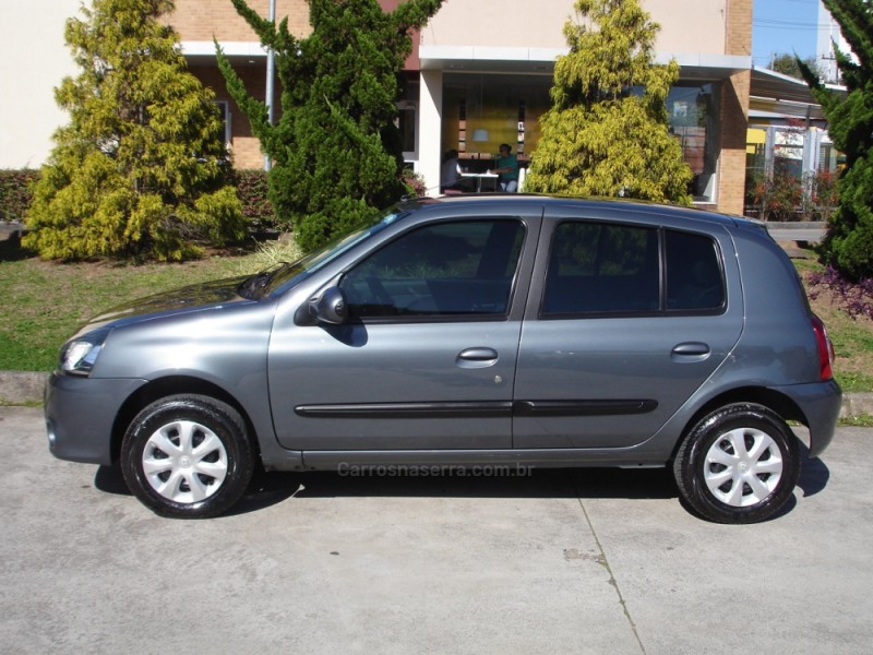 CLIO 1.0 EXPRESSION 16V FLEX 4P MANUAL - 2016 - CAXIAS DO SUL