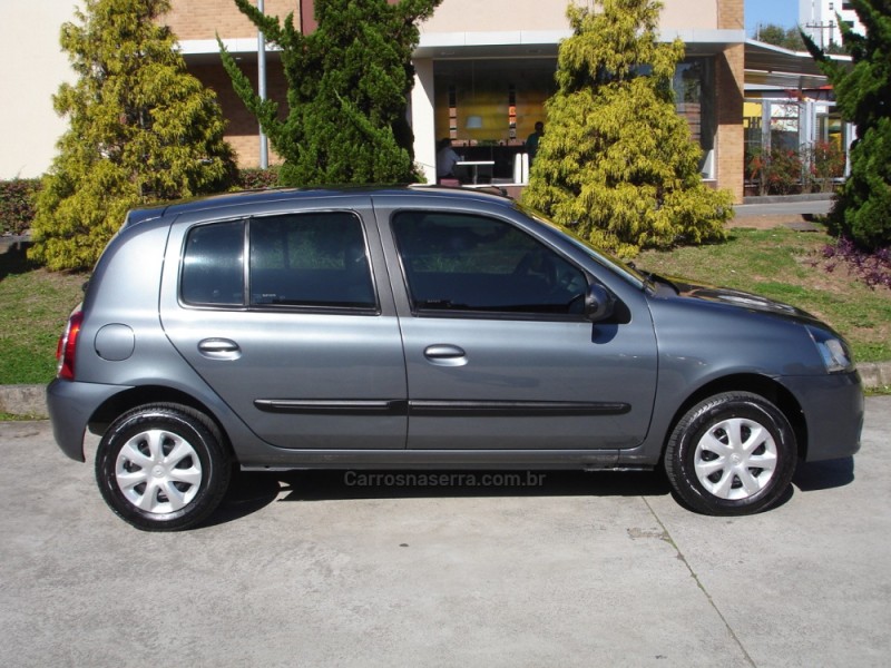 CLIO 1.0 EXPRESSION 16V FLEX 4P MANUAL - 2016 - CAXIAS DO SUL