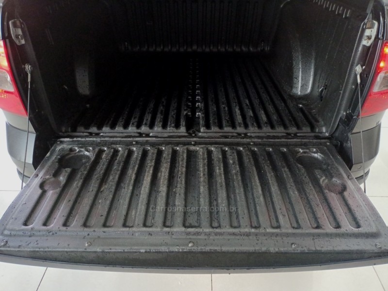 SAVEIRO 1.6 CROSS CD 16V FLEX 2P MANUAL - 2016 - SãO LEOPOLDO