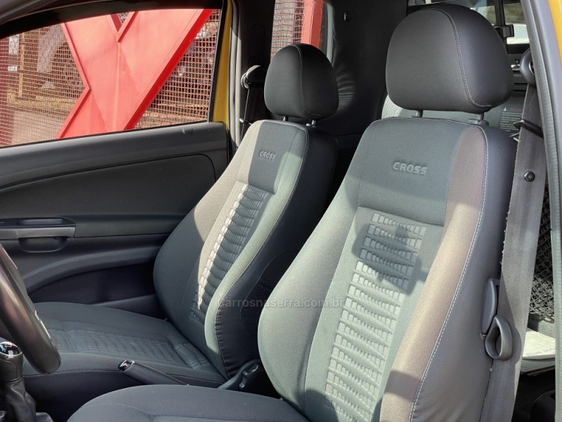 SAVEIRO 1.6 CROSS CE 16V FLEX 2P MANUAL - 2015 - FARROUPILHA