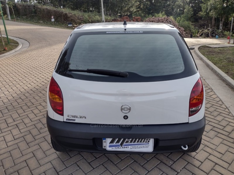 CELTA 1.0 MPFI 8V GASOLINA 2P MANUAL - 2002 - CANELA
