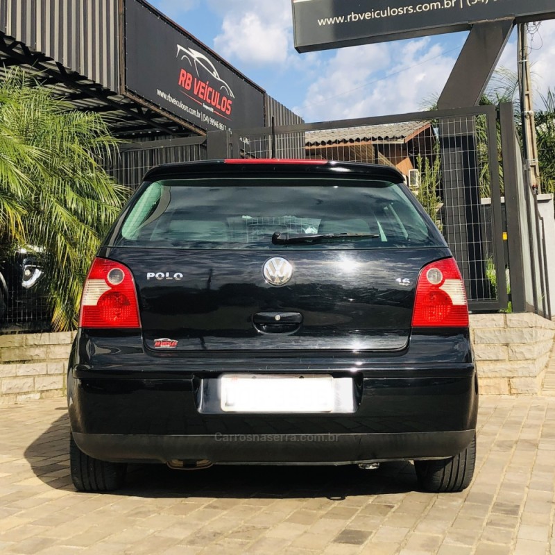 POLO 1.6 MI COMFORTLINE 8V FLEX 4P MANUAL - 2004 - GUAPORé
