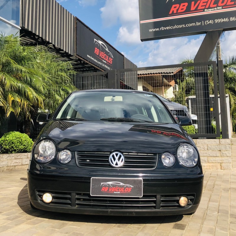 POLO 1.6 MI COMFORTLINE 8V FLEX 4P MANUAL - 2004 - GUAPORé