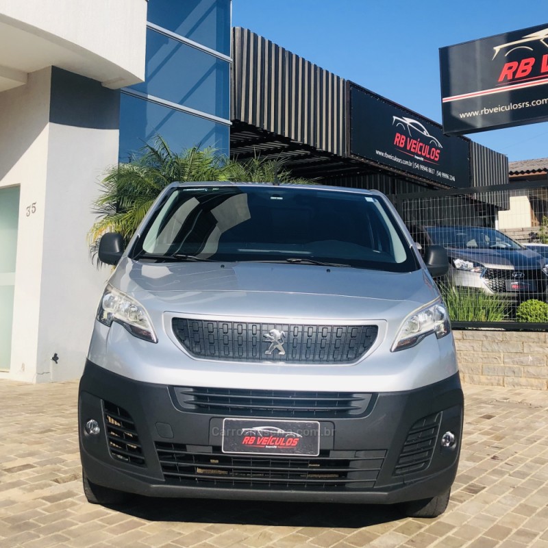 EXPERT 1.6 BLUEHDI DIESEL BUSINESS PACK MANUAL - 2018 - GUAPORé