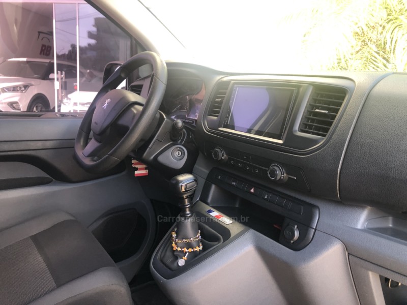 EXPERT 1.6 BLUEHDI DIESEL BUSINESS PACK MANUAL - 2018 - GUAPORé