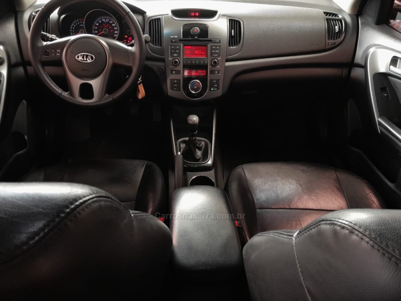 CERATO 1.6 EX3 SEDAN 16V GASOLINA 4P MANUAL - 2011 - CAXIAS DO SUL