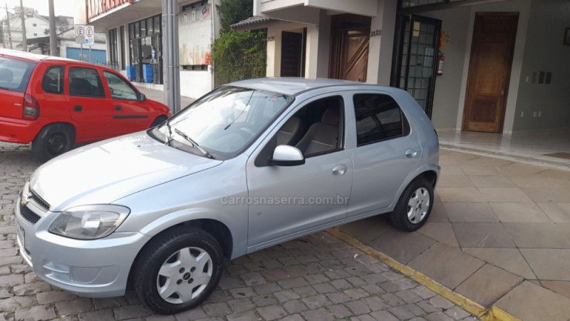 CELTA 1.0 MPFI LT 8V FLEX 4P MANUAL