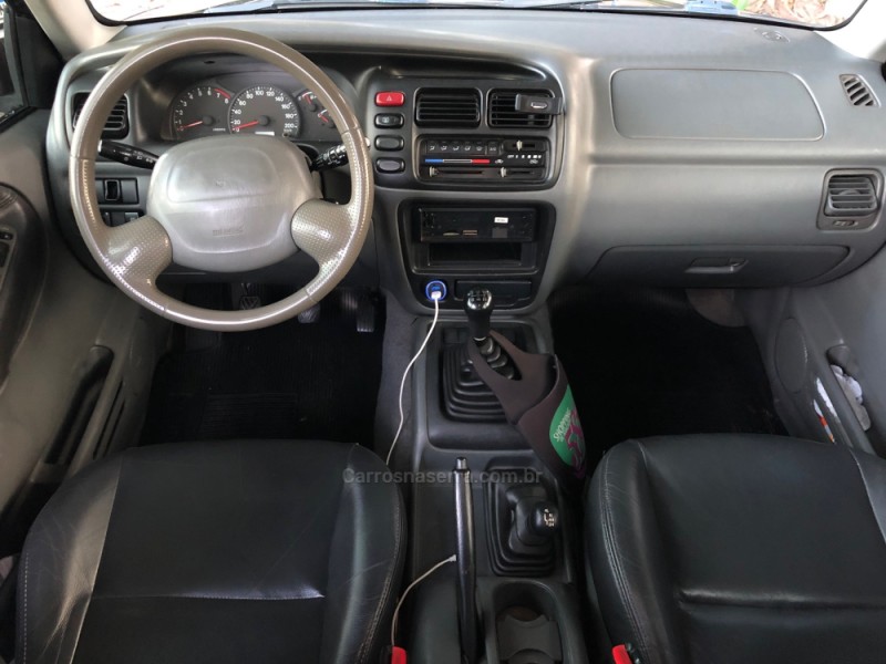 TRACKER 2.0 4X4 16V GASOLINA 4P MANUAL - 2007 - TRêS COROAS