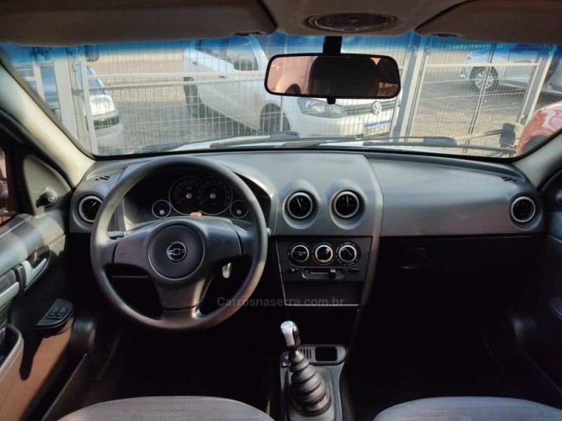 PRISMA 1.4 MPFI MAXX 8V FLEX 4P MANUAL - 2009 - TAQUARA