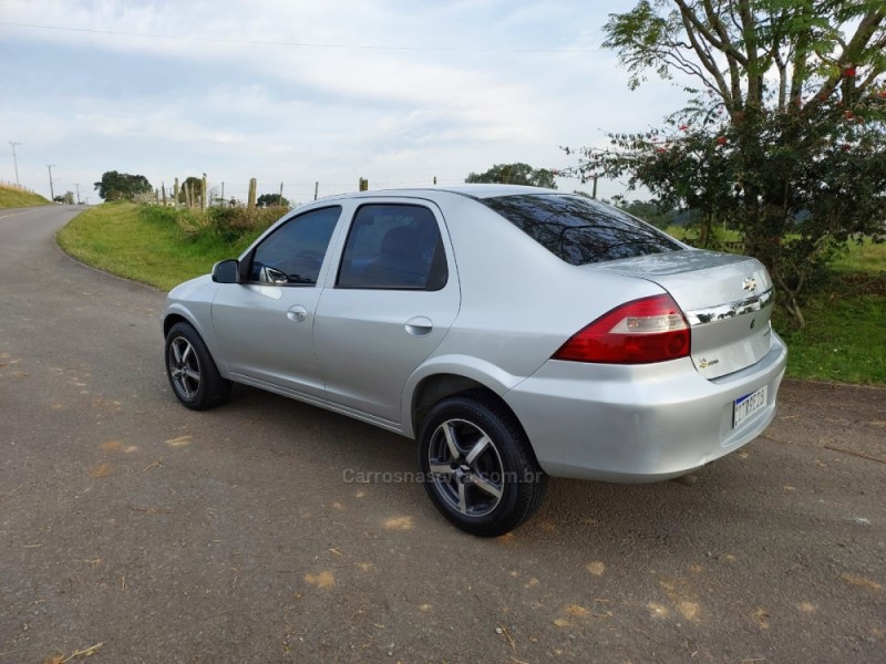 PRISMA 1.4 MPFI LT 8V FLEX 4P MANUAL
