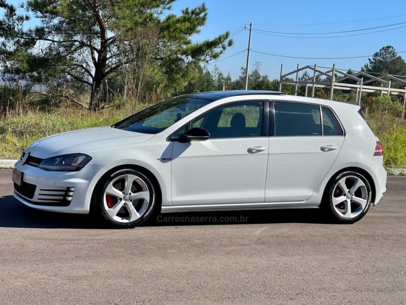 GOLF 2.0 GTI HIGHLINE 16V GASOLINA 4P AUTOMÁTICO - 2014 - SãO SEBASTIãO DO CAí