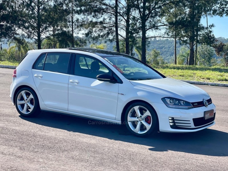 GOLF 2.0 GTI HIGHLINE 16V GASOLINA 4P AUTOMÁTICO - 2014 - SãO SEBASTIãO DO CAí