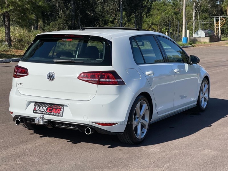 GOLF 2.0 GTI HIGHLINE 16V GASOLINA 4P AUTOMÁTICO - 2014 - SãO SEBASTIãO DO CAí