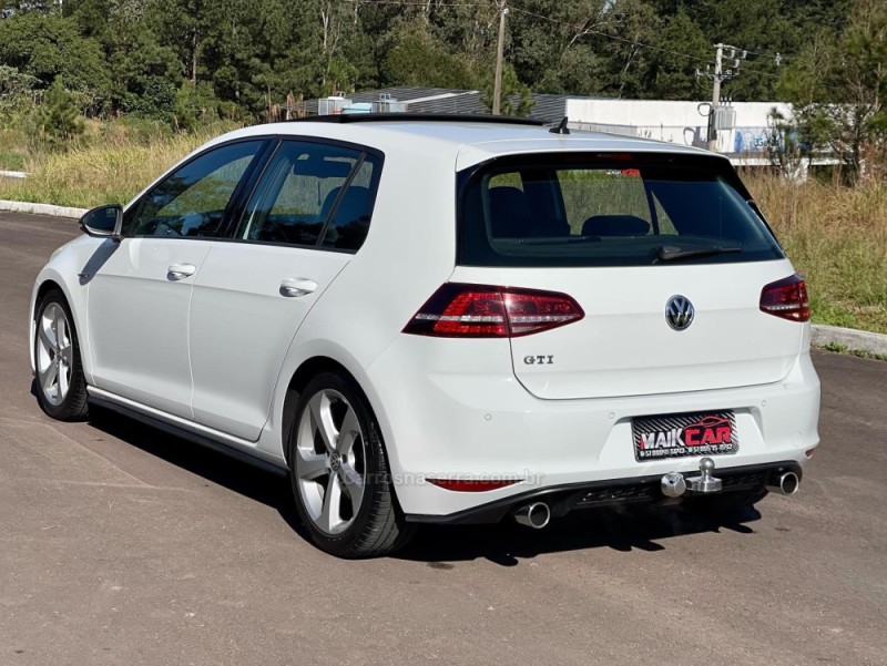 GOLF 2.0 GTI HIGHLINE 16V GASOLINA 4P AUTOMÁTICO - 2014 - SãO SEBASTIãO DO CAí