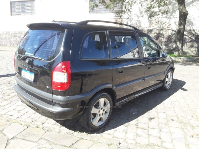 ZAFIRA 2.0 MPFI CD 8V GASOLINA 4P MANUAL - 2004 - CAXIAS DO SUL