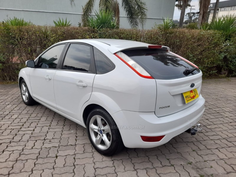 FOCUS 1.6 GLX 8V GASOLINA 4P MANUAL - 2012 - CAXIAS DO SUL