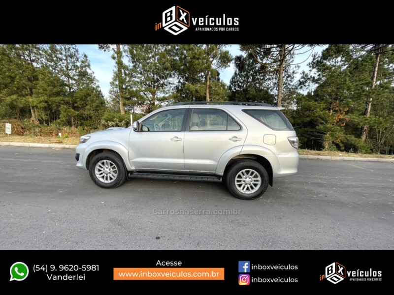 HILUX SW4 3.0 SR 4X4 16V TURBO INTERCOOLER DIESEL 4P AUTOMÁTICO - 2013 - GRAMADO