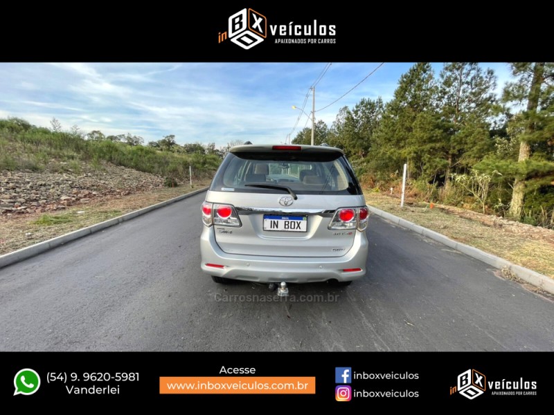 HILUX SW4 3.0 SR 4X4 16V TURBO INTERCOOLER DIESEL 4P AUTOMÁTICO - 2013 - GRAMADO
