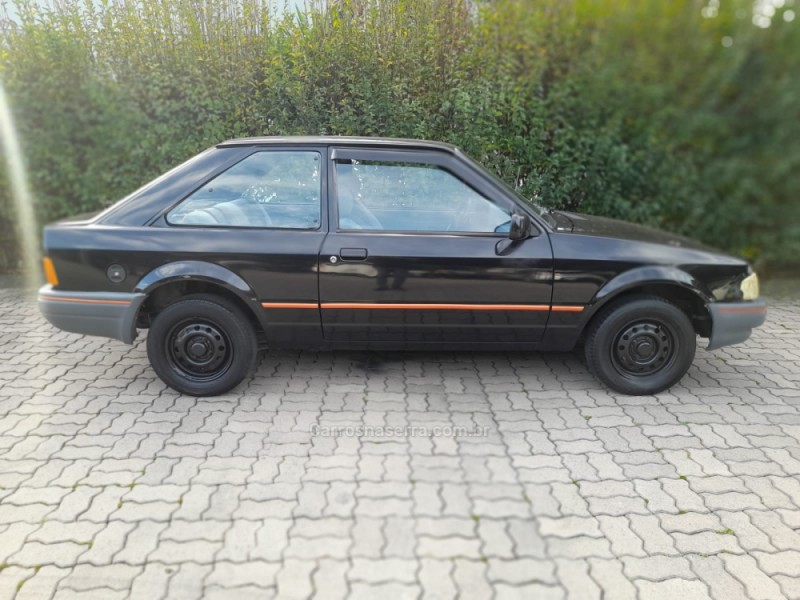 ESCORT 1.0 HOBBY 8V GASOLINA 2P MANUAL - 1995 - CAXIAS DO SUL