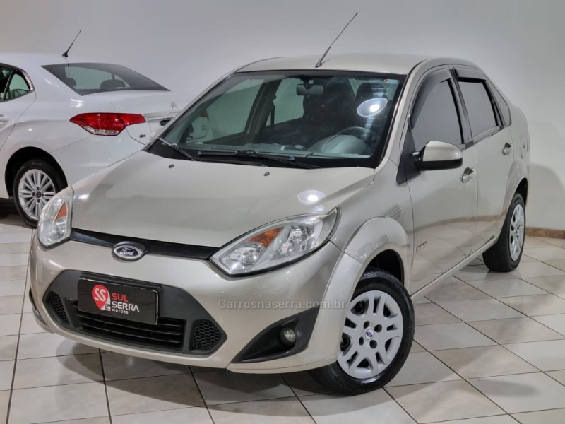 FIESTA 1.6 MPI CLASS SEDAN 8V FLEX 4P MANUAL - 2011 - CAXIAS DO SUL
