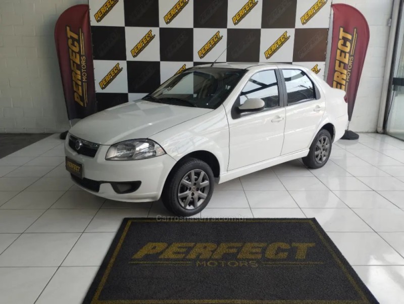 siena 1.0 mpi el 8v flex 4p manual 2012 portao