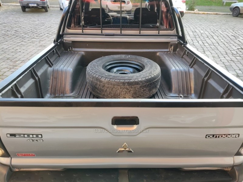 L200  2.5 GLS 4X4 CD 8V DIESEL 4P MANUAL  - 2010 - GUAPORé