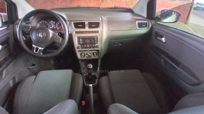 FOX 1.0 MI BLUEMOTION 8V FLEX 4P MANUAL - 2014 - CAXIAS DO SUL