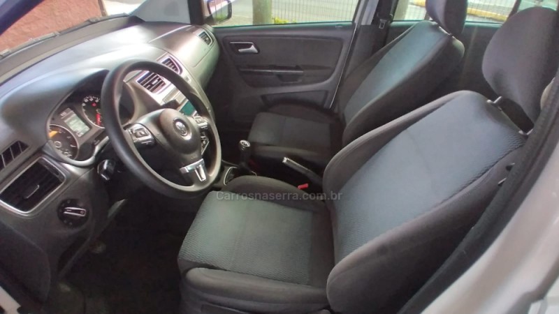 FOX 1.0 MI BLUEMOTION 8V FLEX 4P MANUAL - 2014 - CAXIAS DO SUL